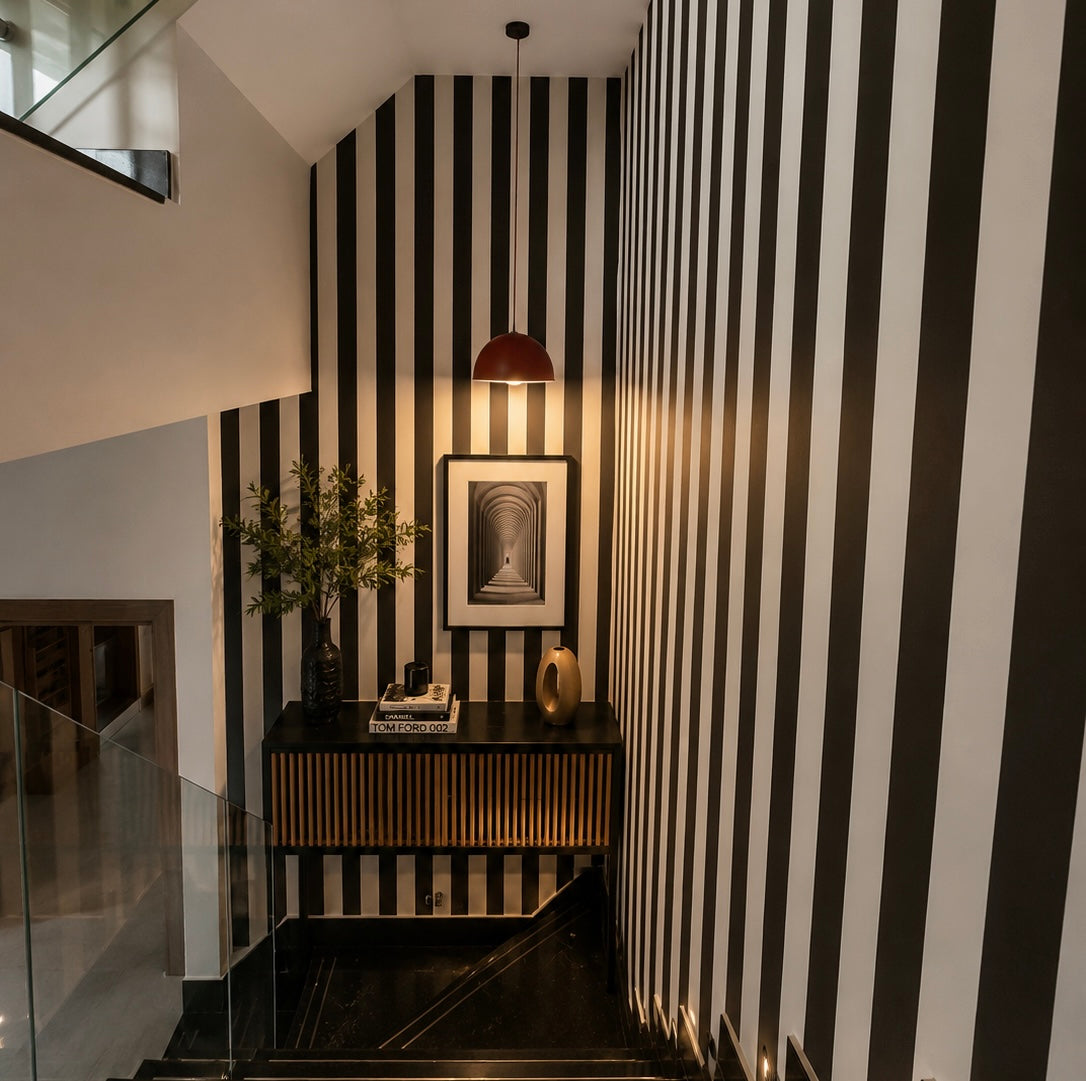 Vertical Stripe Wallpaper — Black & White