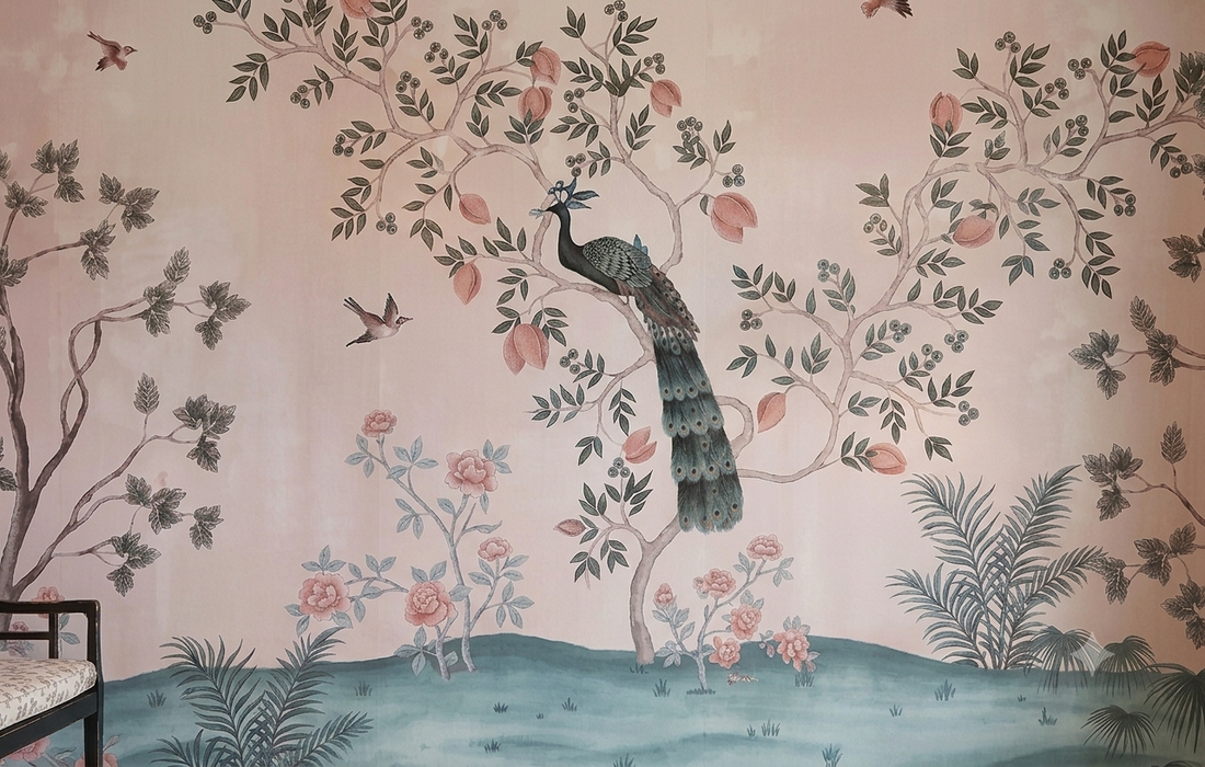 Royal Peacock Garden Pink Wallpaper